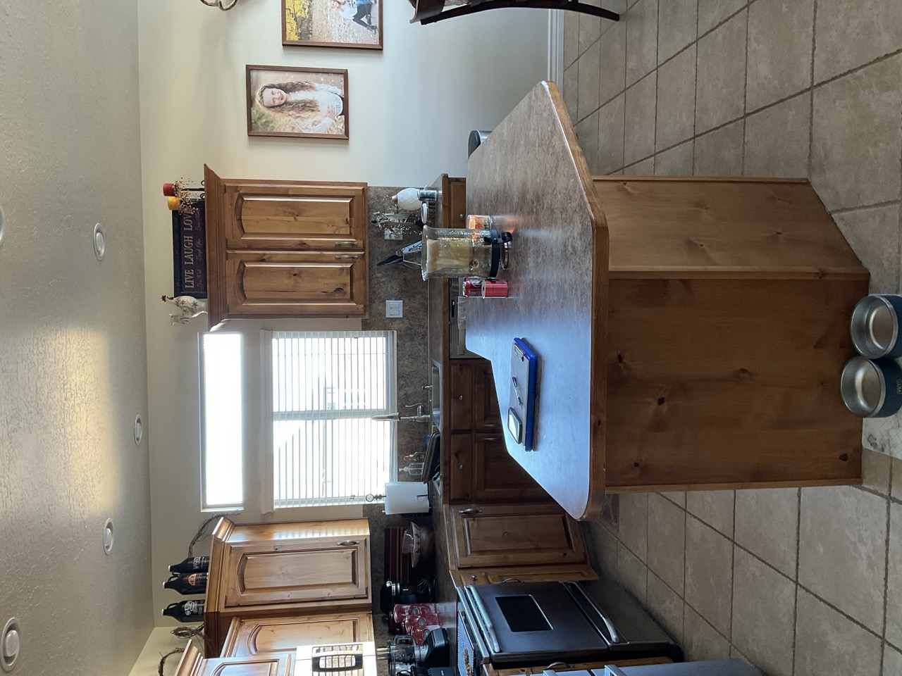 Kitchen before renovation alternate angle