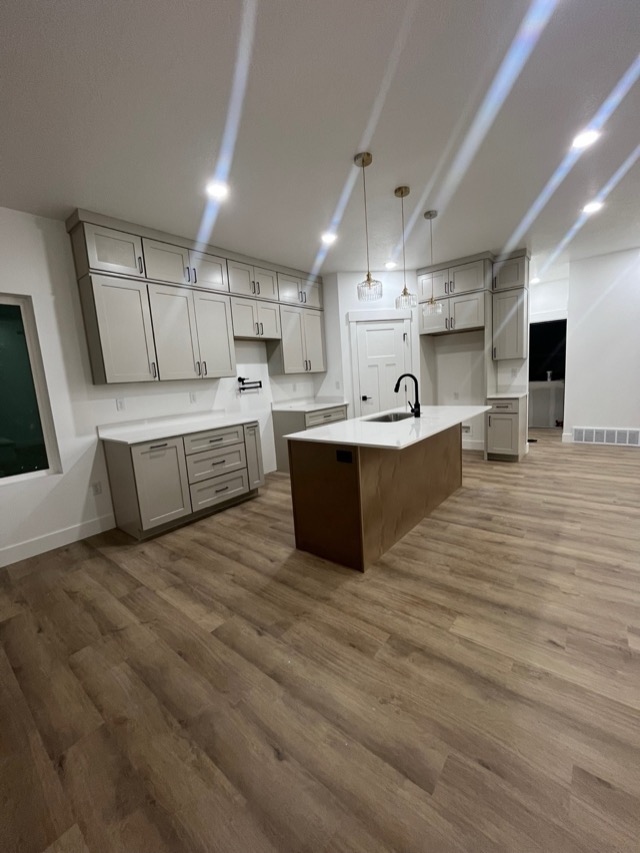 Kitchen design and installation in Layton area